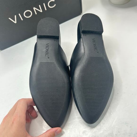 Vionic Starling Leather Mule Arch Support Black I6985L3003 Women 5M Tried On - Picture 8 of 10